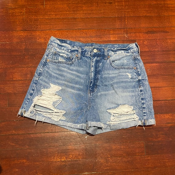 American Eagle Outfitters Pants - American Eagle Mom Shorts